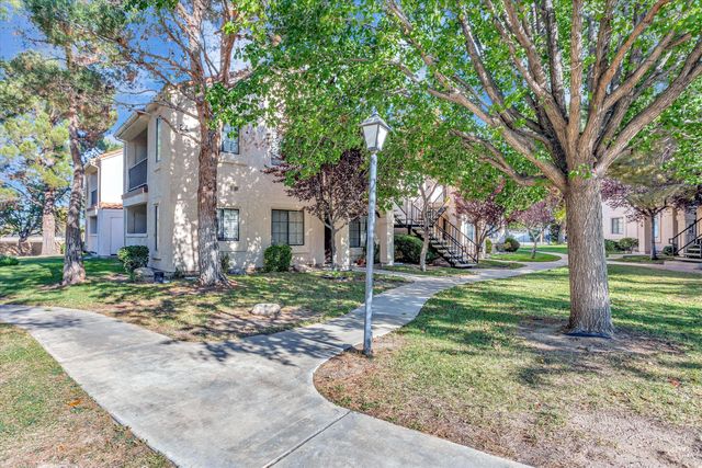 2554 Olive Drive 190, Palmdale, CA 93550