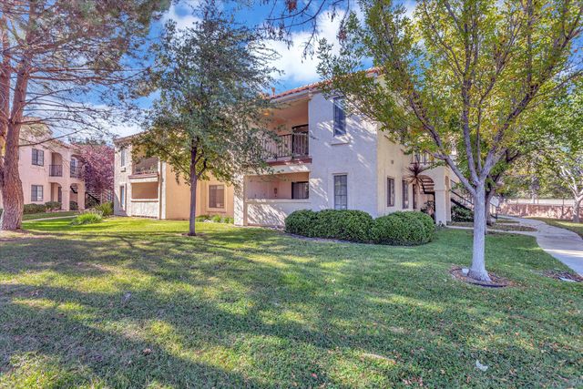 2554 Olive Drive 190, Palmdale, CA 93550