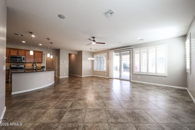 17613 W BRIARWOOD Drive, Goodyear, AZ 85338