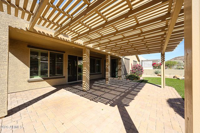 17613 W BRIARWOOD Drive, Goodyear, AZ 85338