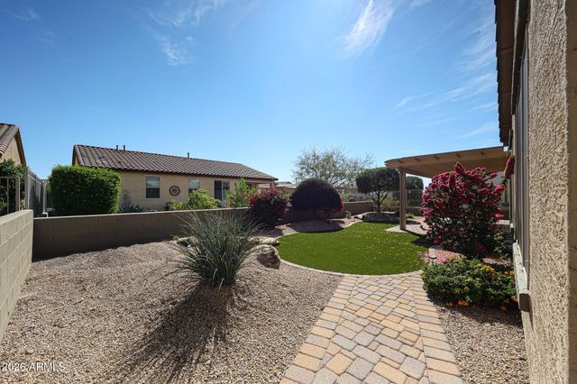 17613 W BRIARWOOD Drive, Goodyear, AZ 85338