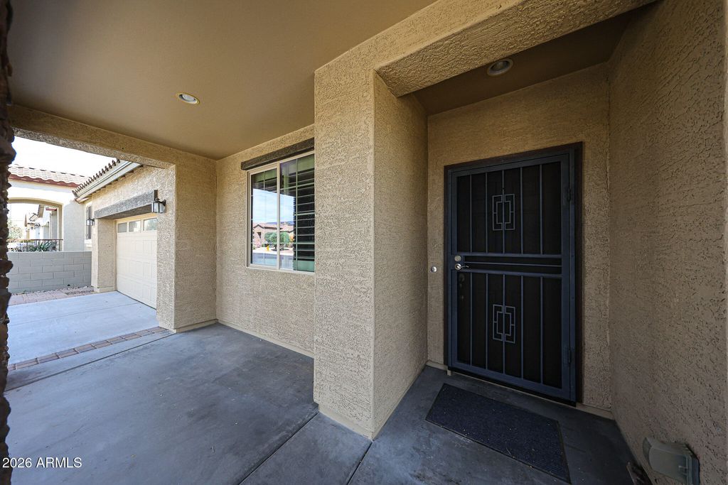 17613 W BRIARWOOD Drive, Goodyear, AZ 85338 — photo 5