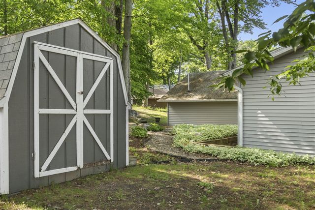 19116 Kenny Drive, Big Rapids, MI 49307