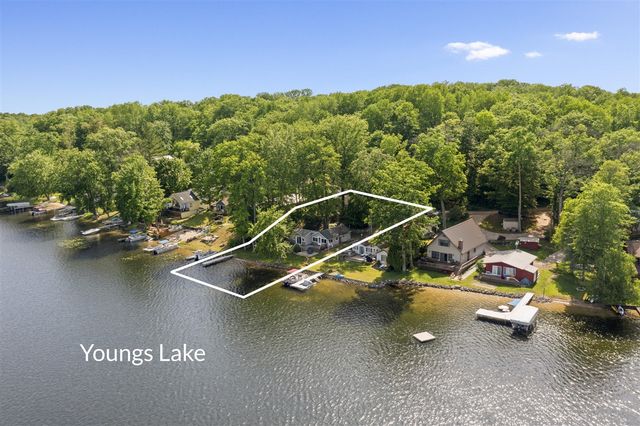 19116 Kenny Drive, Big Rapids, MI 49307