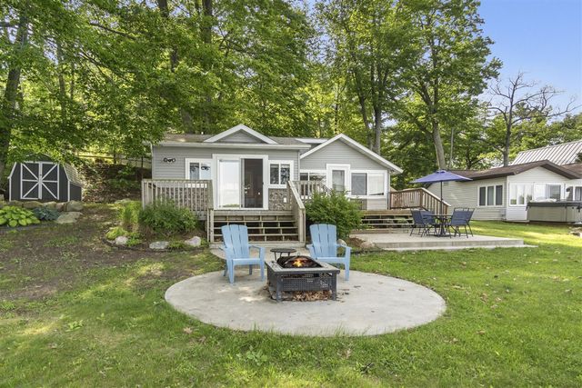19116 Kenny Drive, Big Rapids, MI 49307