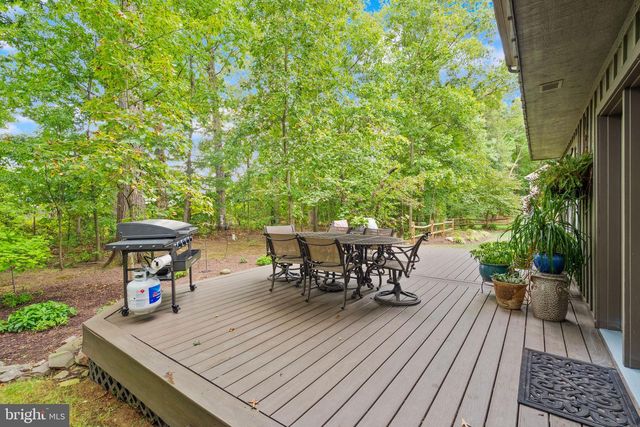 14 WILTSHIRE CT E, Sterling, VA 20165