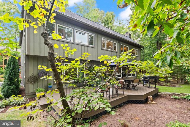 14 WILTSHIRE CT E, Sterling, VA 20165