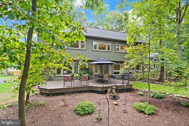 14 WILTSHIRE CT E, Sterling, VA 20165