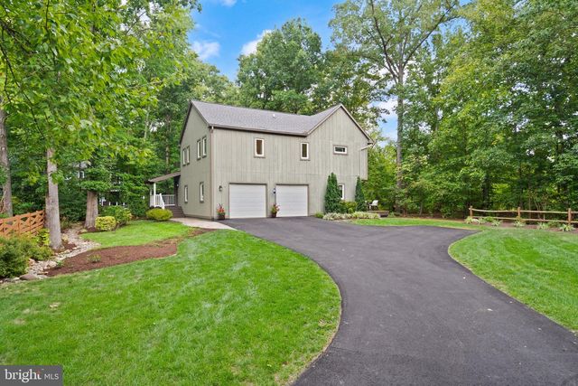 14 WILTSHIRE CT E, Sterling, VA 20165