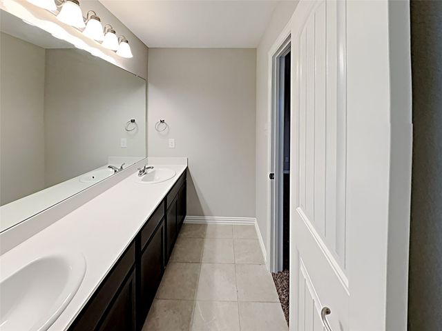 10512 Wild Oak Drive, Fort Worth, TX 76140