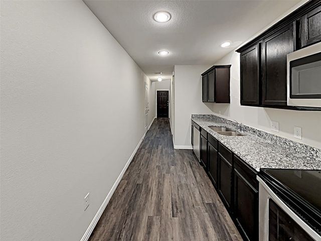 10512 Wild Oak Drive, Fort Worth, TX 76140