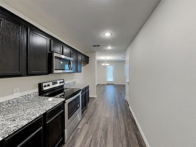 10512 Wild Oak Drive, Fort Worth, TX 76140