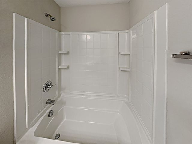 10512 Wild Oak Drive, Fort Worth, TX 76140