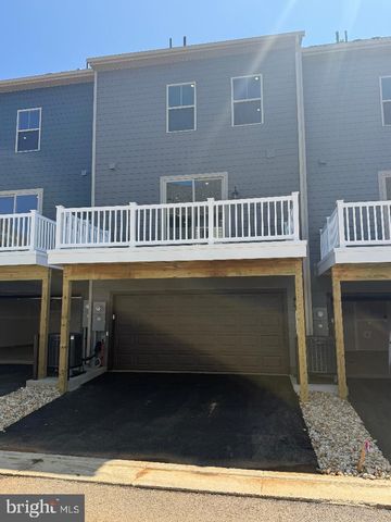 3809 SHALE RIDGE RD, Woodbridge, VA 22193