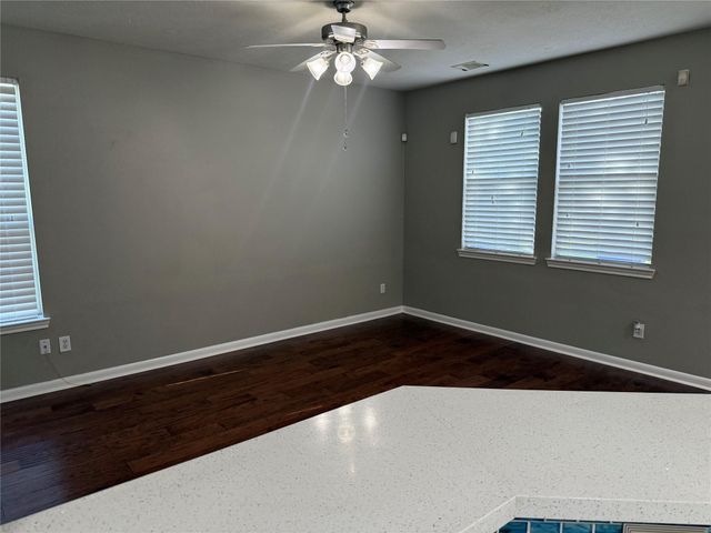 319 Brandy Ridge Lane, Dickinson, TX 77539