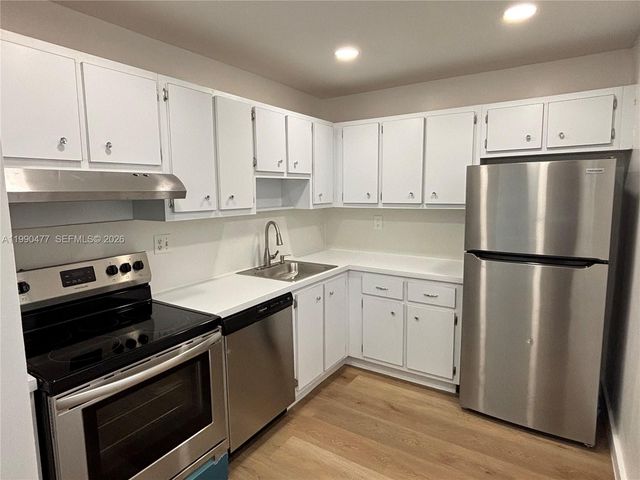 8277 SW 128th St 113, Pinecrest, FL 33156