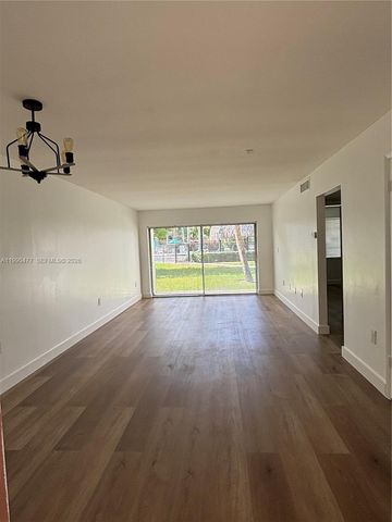 8277 SW 128th St 113, Pinecrest, FL 33156