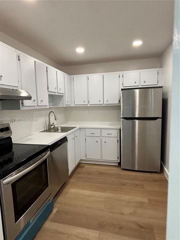 8277 SW 128th St 113, Pinecrest, FL 33156