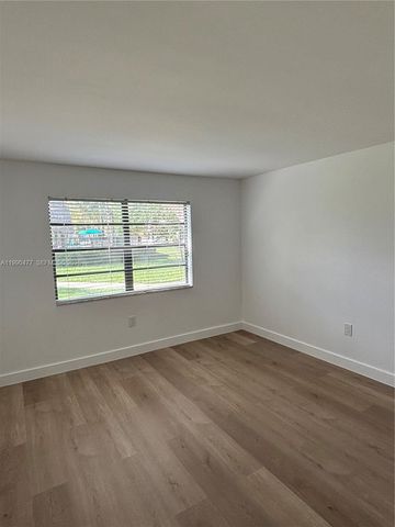 8277 SW 128th St 113, Pinecrest, FL 33156