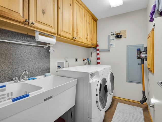 333 County Road 3714, Wolfe City, TX 75496
