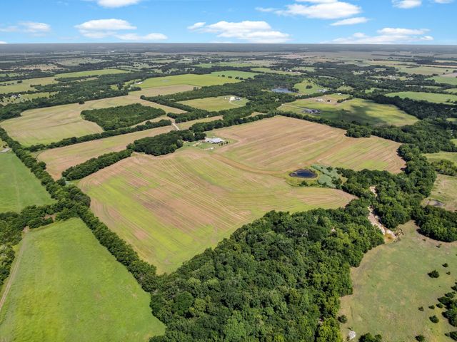 333 County Road 3714, Wolfe City, TX 75496