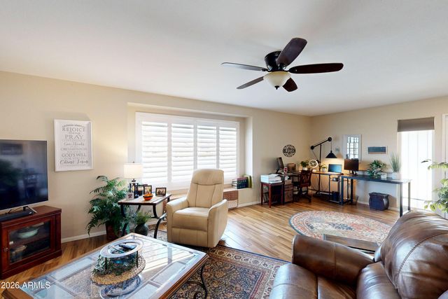 10102 W BURNS Drive, Sun City, AZ 85351