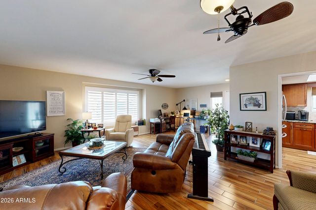 10102 W BURNS Drive, Sun City, AZ 85351