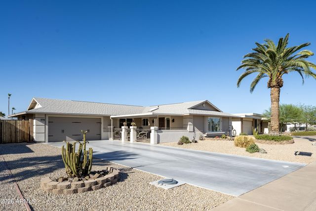 10102 W BURNS Drive, Sun City, AZ 85351