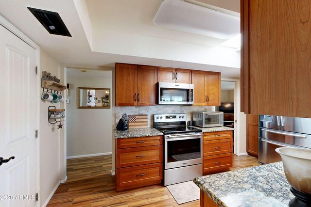 10102 W BURNS Drive, Sun City, AZ 85351