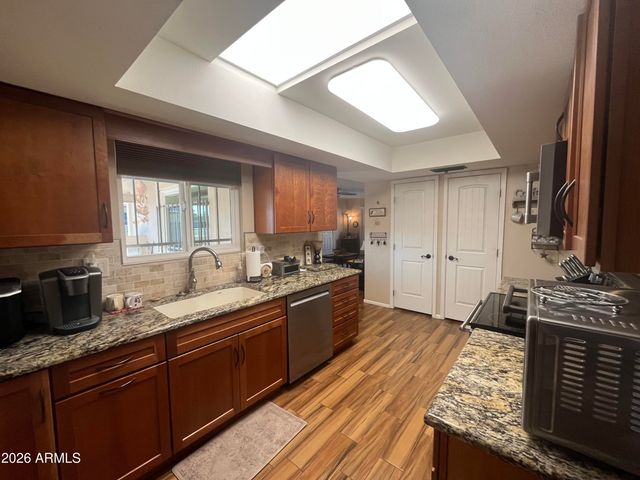 10102 W BURNS Drive, Sun City, AZ 85351