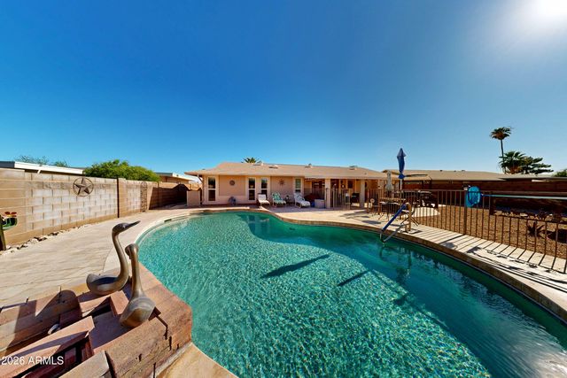 10102 W BURNS Drive, Sun City, AZ 85351