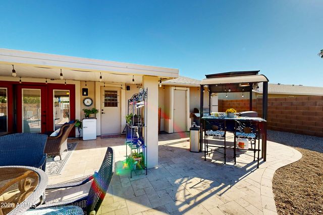 10102 W BURNS Drive, Sun City, AZ 85351