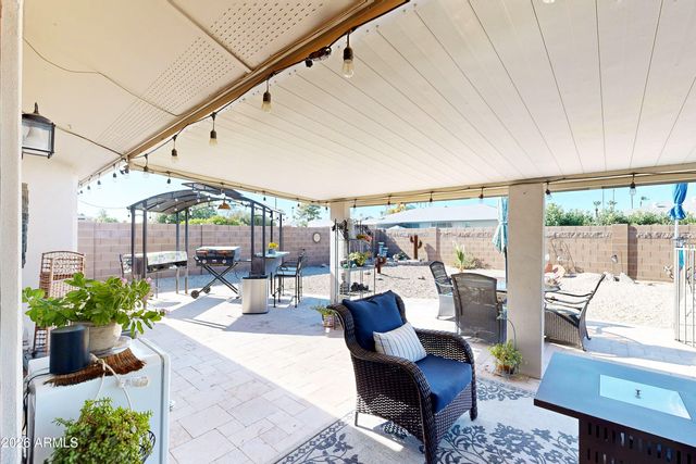 10102 W BURNS Drive, Sun City, AZ 85351