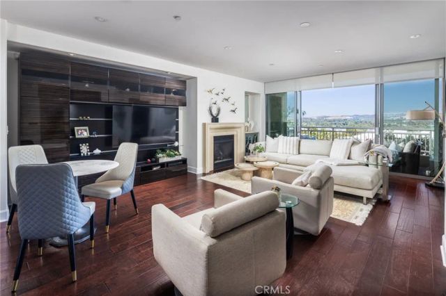 5085 Scholarship, Irvine, CA 92612