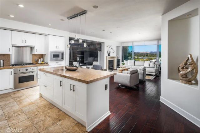 5085 Scholarship, Irvine, CA 92612