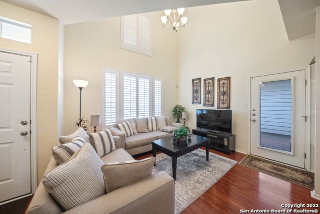 2619 CROWN ARBOR DR, San Antonio, TX 78251