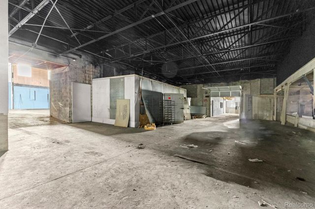 15306 Rosa Parks Boulevard, Detroit, MI 48238