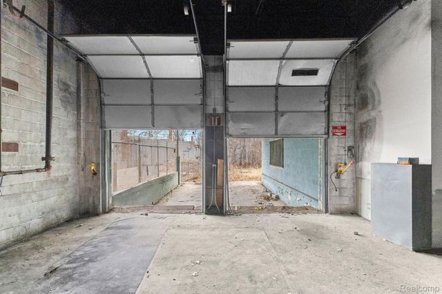 15306 Rosa Parks Boulevard, Detroit, MI 48238