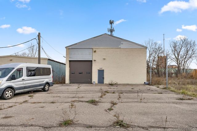 15306 Rosa Parks Boulevard, Detroit, MI 48238