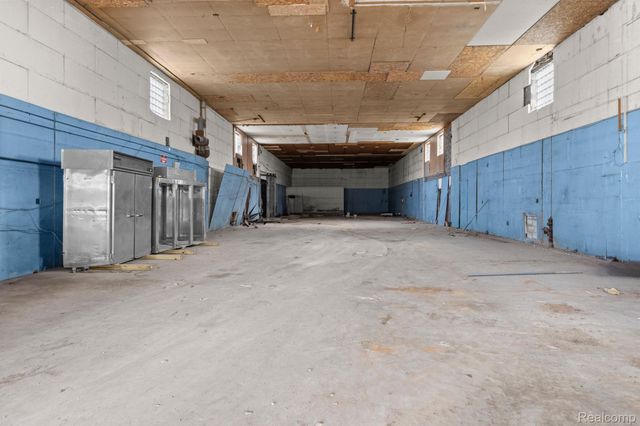 15306 Rosa Parks Boulevard, Detroit, MI 48238