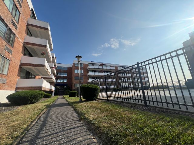 1460 Elm Street 322, Stratford, CT 06615