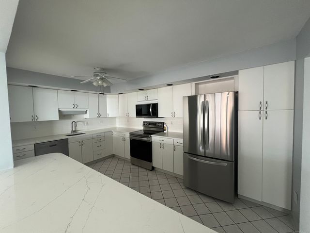 1460 Elm Street 322, Stratford, CT 06615