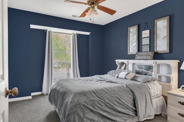2600 Paddle Wheel Dr, Nashville, TN 37214
