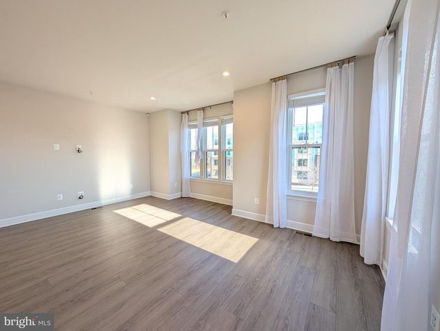 6710 BELCREST RD, Hyattsville, MD 20782