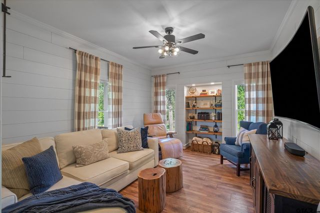 111 VZ County Road 3626, Edgewood, TX 75117