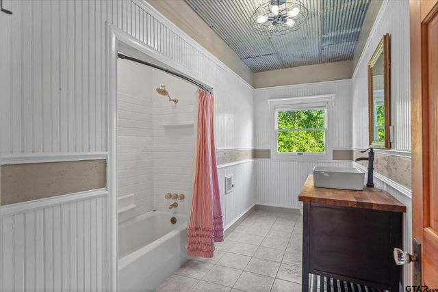 111 VZ County Road 3626, Edgewood, TX 75117
