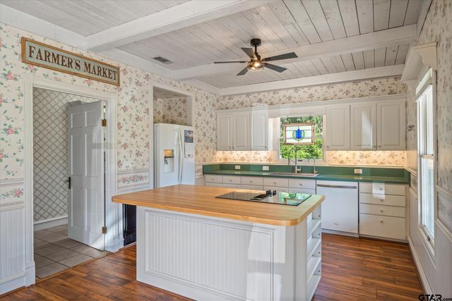 111 VZ County Road 3626, Edgewood, TX 75117