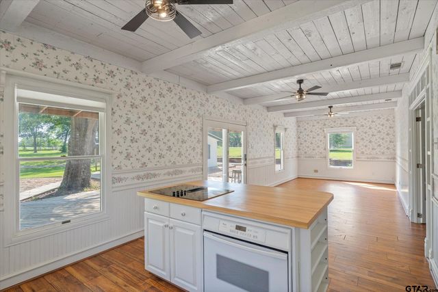 111 VZ County Road 3626, Edgewood, TX 75117