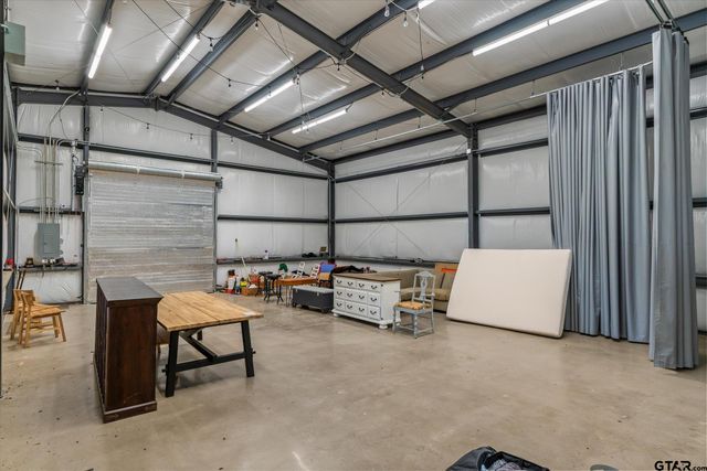 111 VZ County Road 3626, Edgewood, TX 75117
