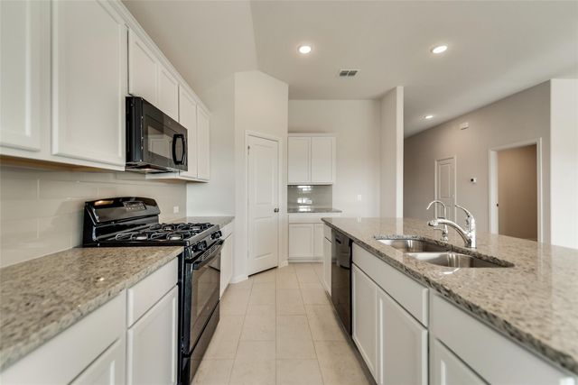 4909 Cleves Avenue, Celina, TX 75009